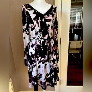 Simply Vera Vera Wang Black and Purple Long Sleeve Dress